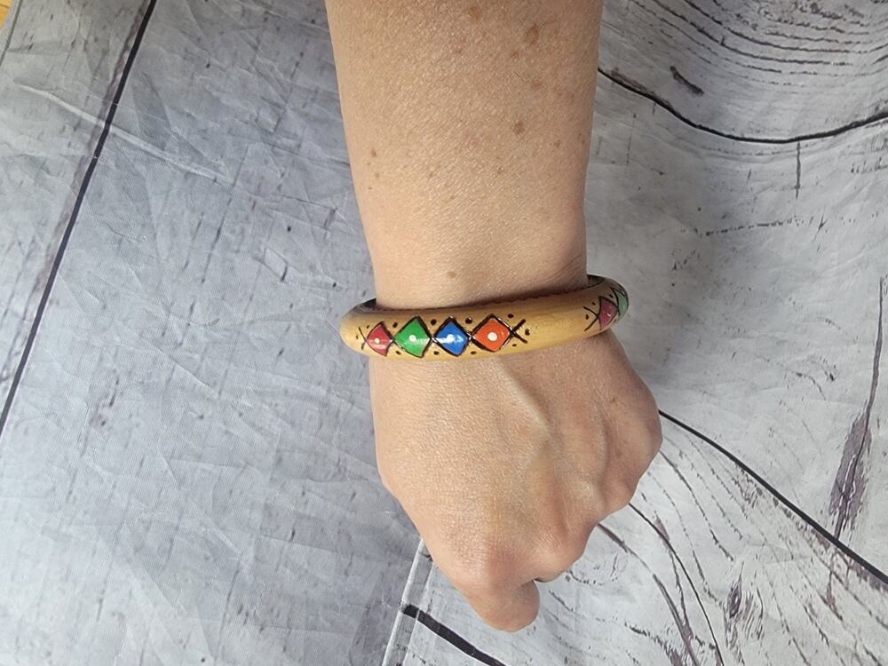 wooden bangle vibrant Color hand-painted geometric diamond